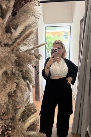 Alternative view of Kimono set black