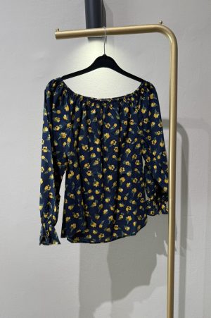 Margaret top